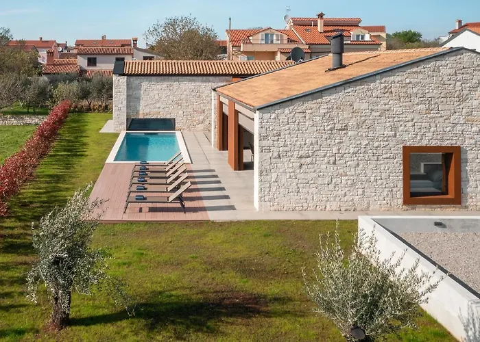 Villa Design Oliba *